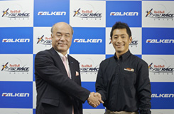 Left：SRI’s President Ikeda　Right：Pilot Yoshihide Muroya