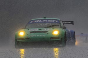 チーム・ファルケン・タイヤ「ポルシェ 911GT3RSR」