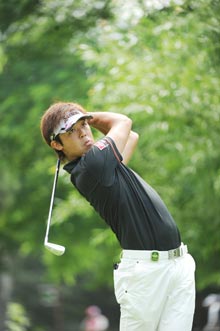 額賀辰徳選手