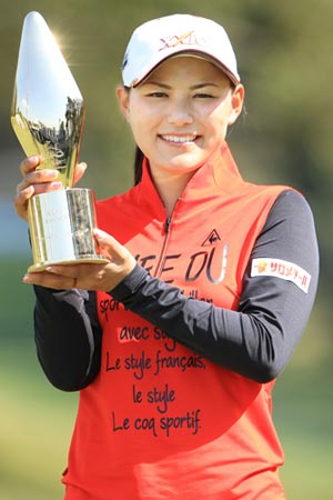 日本女子ツアー予選通過記録も更新 横峯さくら選手が今季初優勝 住友ゴム工業