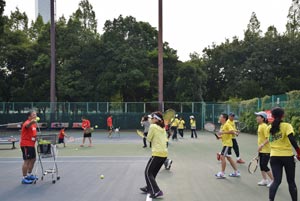 フィットネスの効果を感じてもらいながら球出し