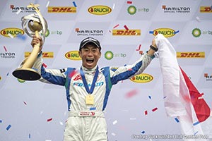 2017年シリーズ最終戦での表彰式の様子