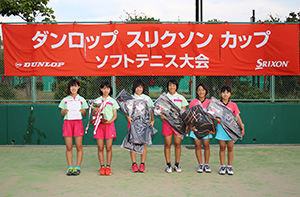 女子優勝 : たつの市立龍野東中学校(兵庫県)