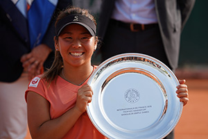 シングルス優勝した上地結衣選手