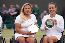 車いす部門女子ダブルス準優勝　右：マジョレーン・バイス選手（オランダ）