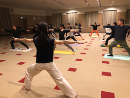 社内で実施したヨガセミナー