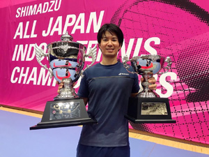 男子シングルス・ダブルス優勝：小ノ澤 新選手