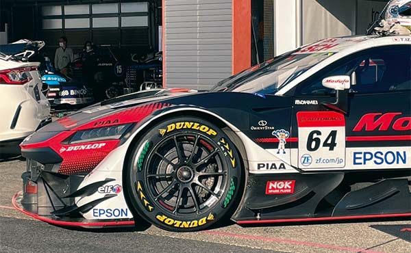 「Modulo Nakajima Racing」の「Honda NSX-GT」に装着したサステナブル原材料比率を高めたレースタイヤ