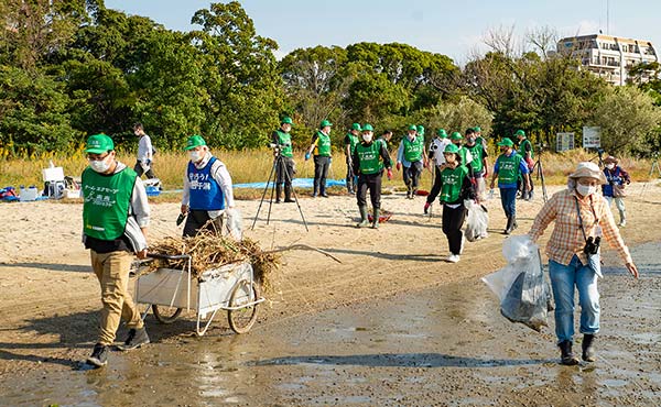 “Team ENASAVE Future Project” Wajirohigata Cleanup Operation (Fukuoka City, Fukuoka Prefecture)