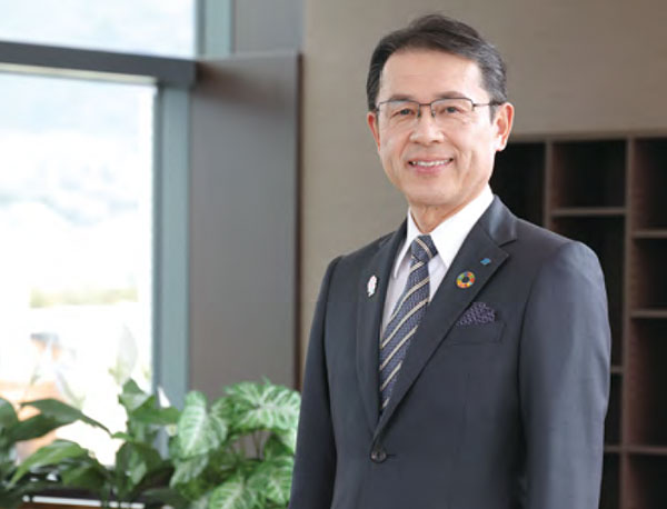 写真：代表取締役社長　山本悟