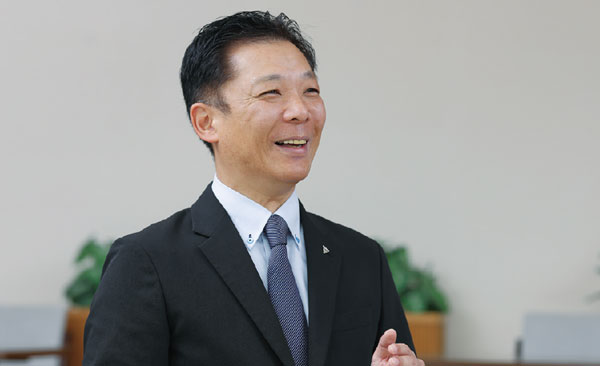 箱嶋 英一