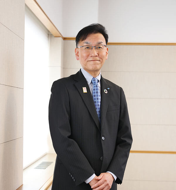 Naoki Okawa Director and Senior Executive Officer